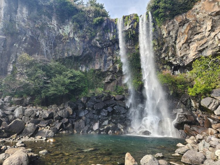 Jeongbang Waterfall